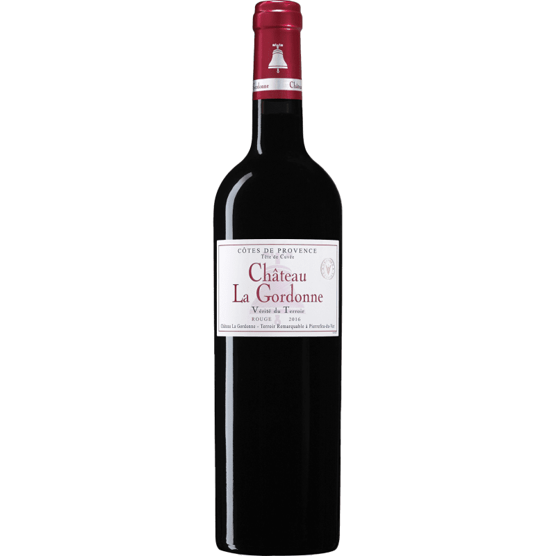 Une bouteille de 75cl de CHATEAU LA GORDONNE VÉRITÉ DU TERROIR ROUGE avec une capsule rouge et une étiquette blanche avec un texte français sur son origine Côtes de Provence.